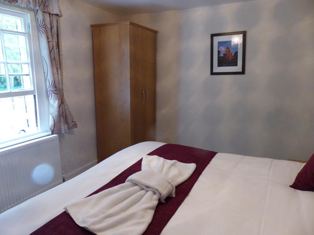 The Sun Inn Englefield Green Quarto foto